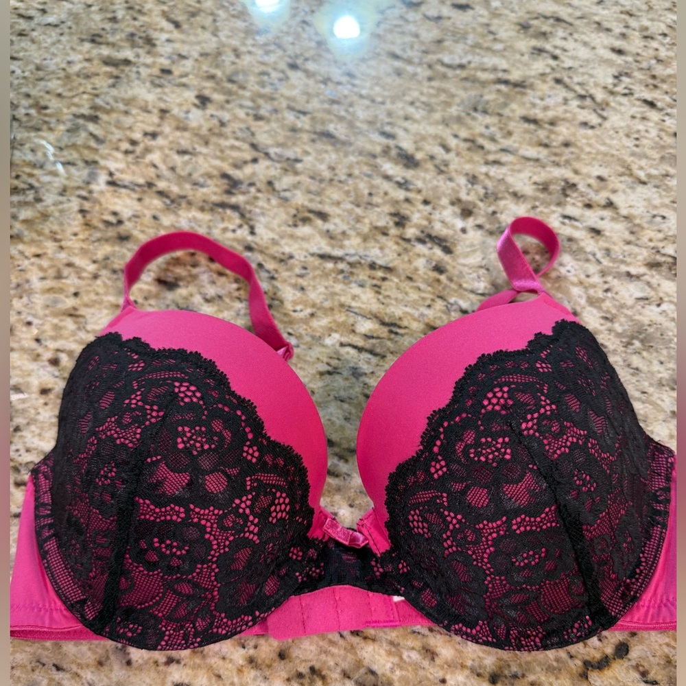 Self Expressions by Maidenform Hot Pink & Black Lace Overlay Underwire Bra 36C